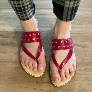 Born women red/pink patent leather upper leather lining flipflops metaldetail 8